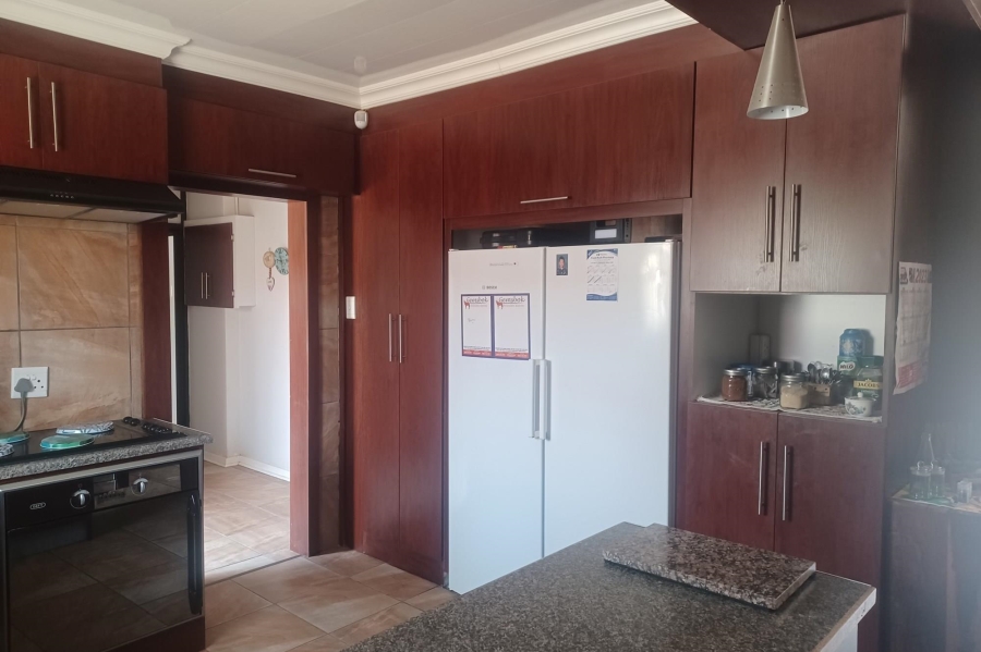 4 Bedroom Property for Sale in Riebeeckstad Free State